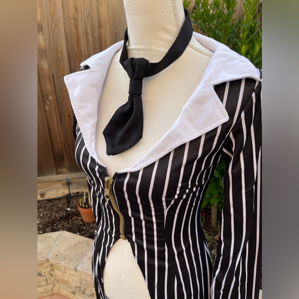 *NEW! Women Halloween Costume MAFIA MAMA, S/M - $ sign - Picture 2 of 11